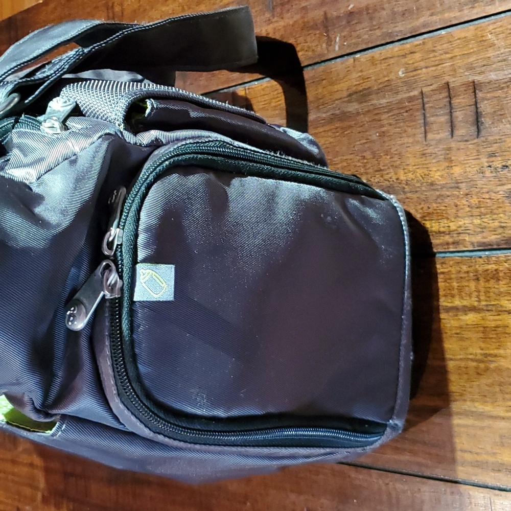 Diaper bag - Picture 5 of 9